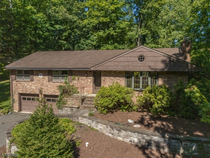 1297 Hemlock Dr