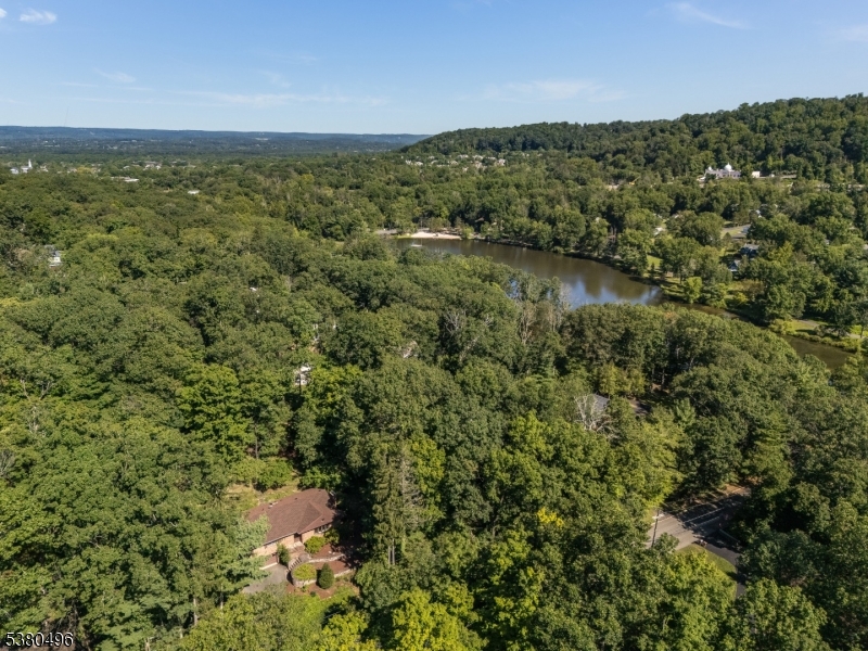 1297 Hemlock Dr