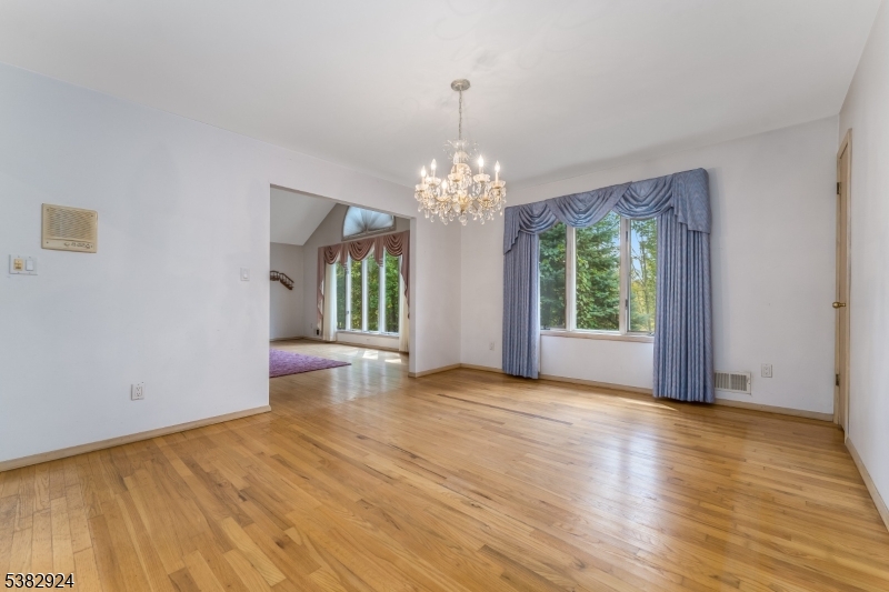 42 Pine Hill Rd