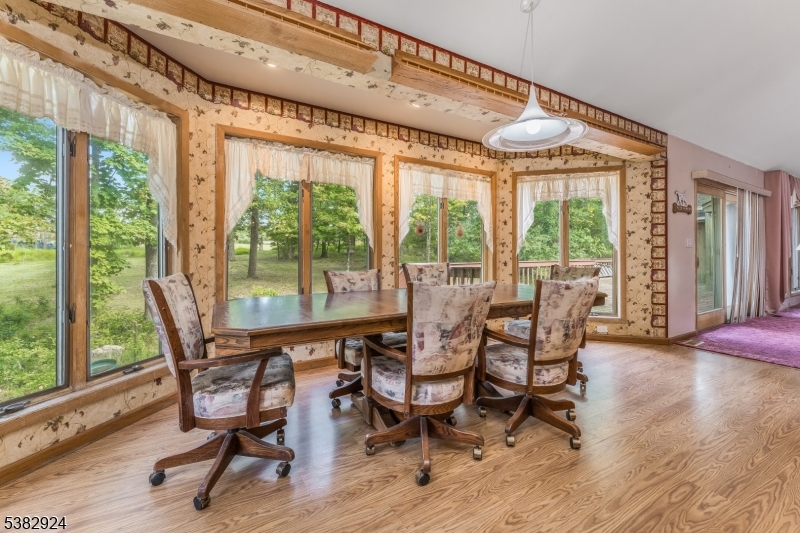 42 Pine Hill Rd