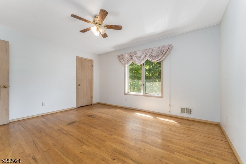 42 Pine Hill Rd