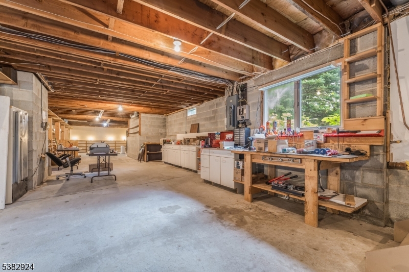 42 Pine Hill Rd