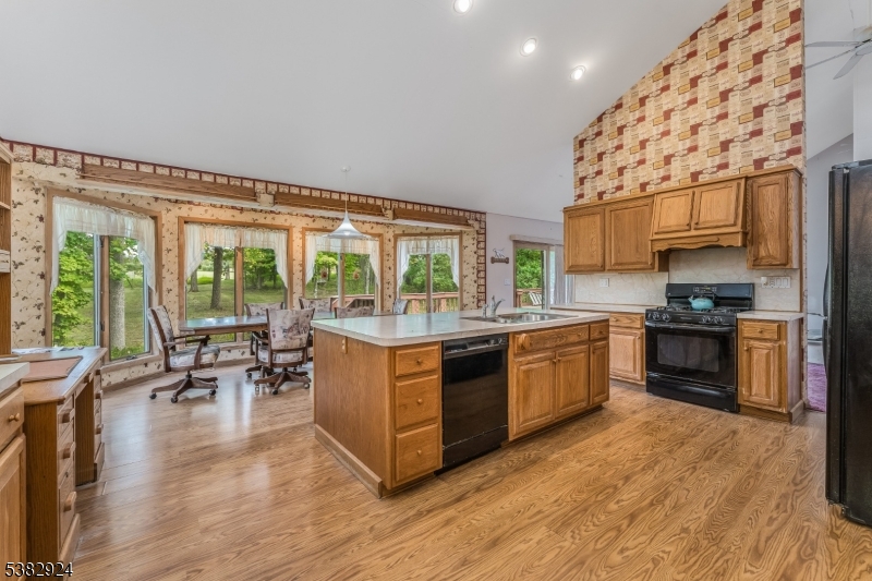 42 Pine Hill Rd