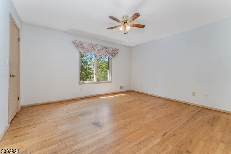 42 Pine Hill Rd