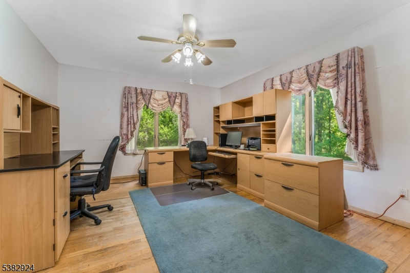 42 Pine Hill Rd