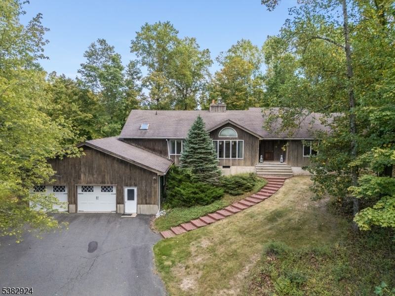 42 Pine Hill Rd