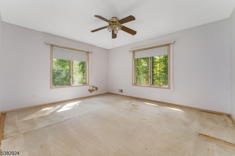 42 Pine Hill Rd