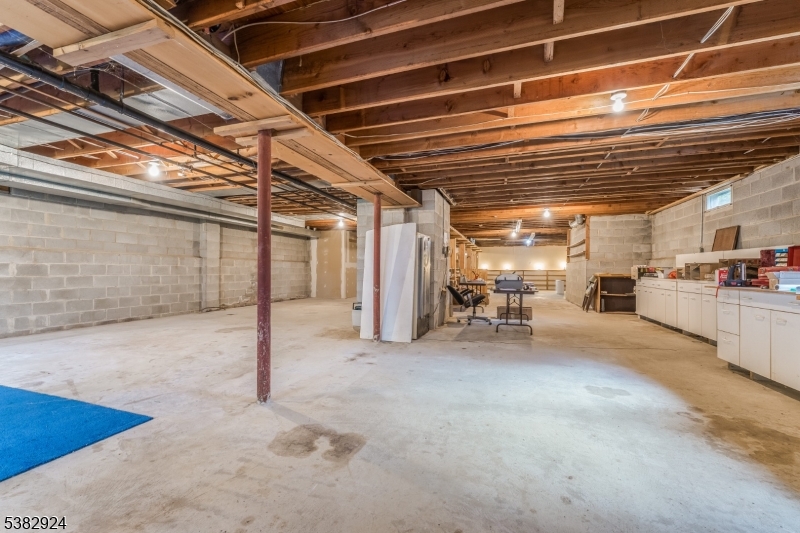 42 Pine Hill Rd