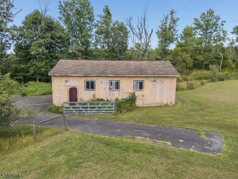 42 Pine Hill Rd