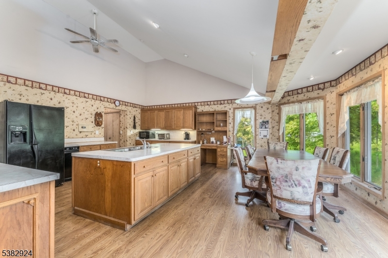 42 Pine Hill Rd
