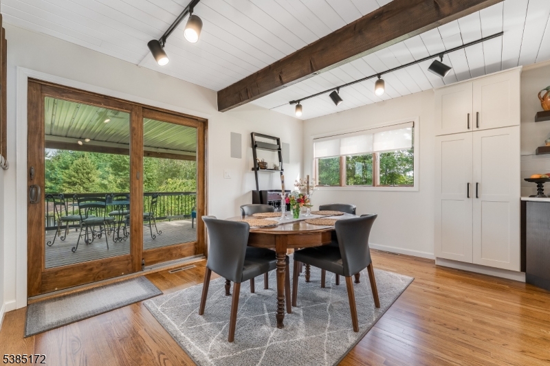 70 Sidney School Rd