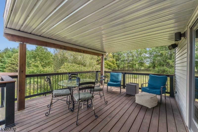 70 Sidney School Rd
