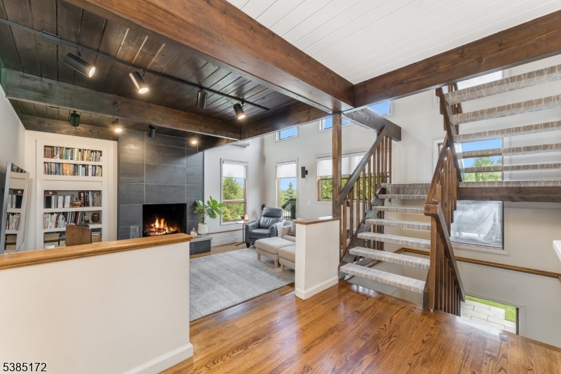 70 Sidney School Rd
