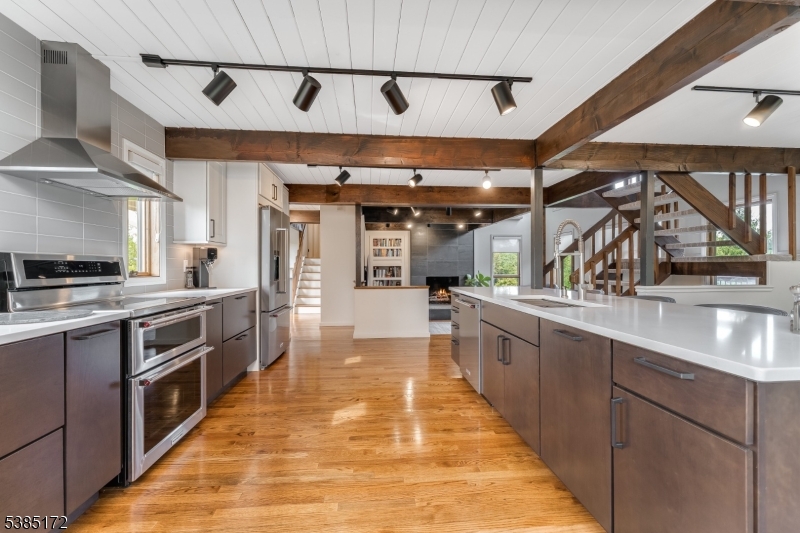 70 Sidney School Rd