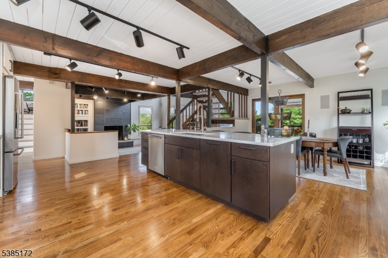 70 Sidney School Rd