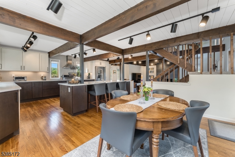 70 Sidney School Rd