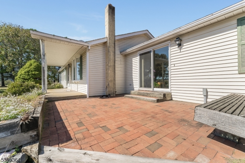 14 ROSEMONT-RINGOES ROAD