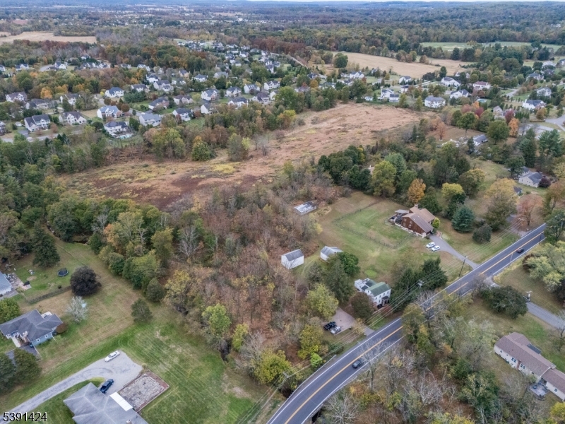 33 Sergeantsville Rd