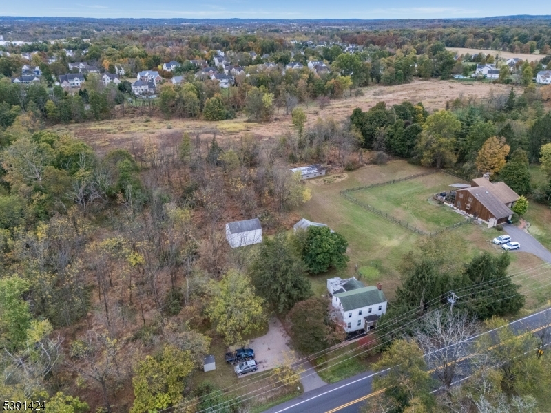 33 Sergeantsville Rd