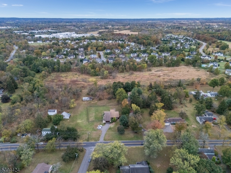 33 Sergeantsville Rd