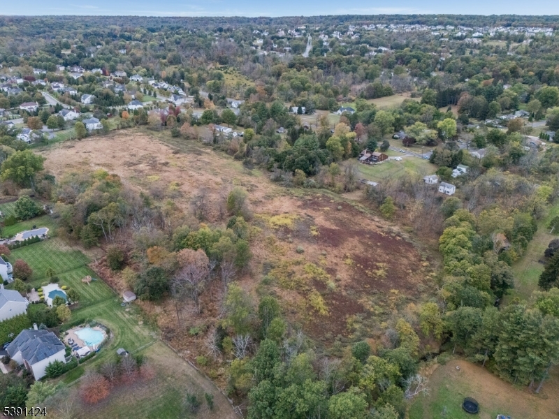 33 Sergeantsville Rd