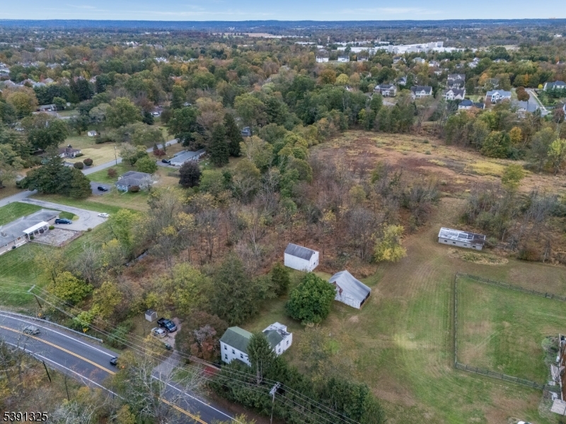 33 Sergeantsville Rd