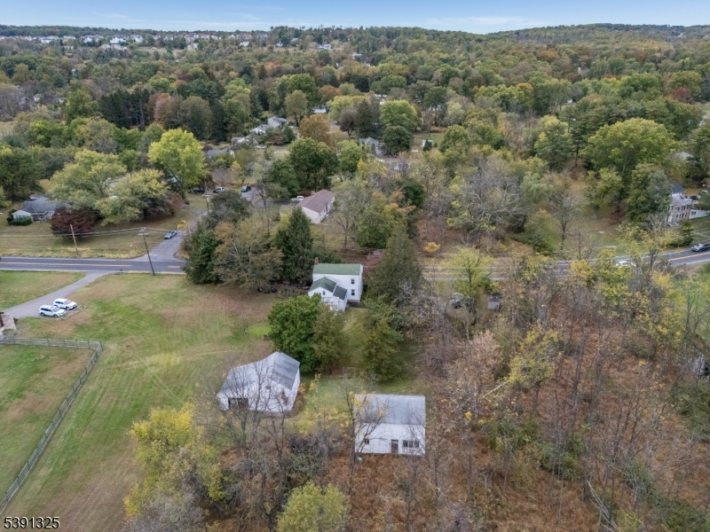 33 Sergeantsville Rd