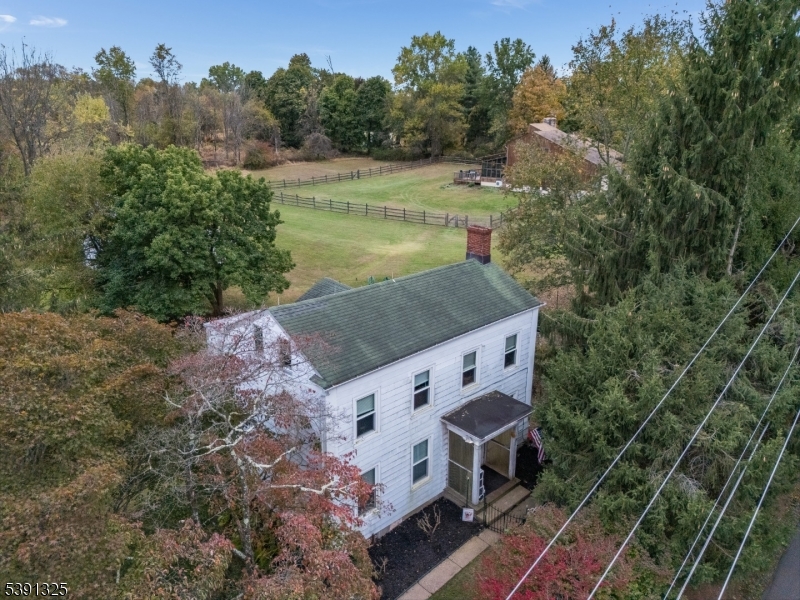 33 Sergeantsville Rd