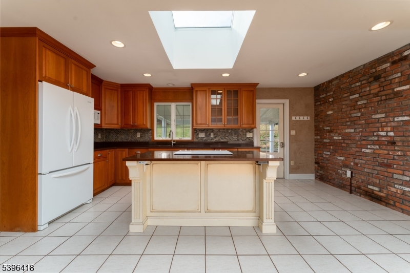 31 CHERRYVILLE HOLLOW ROAD