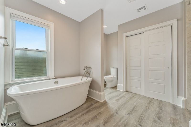 16 MAIN STREET PENTHOUSE 16C