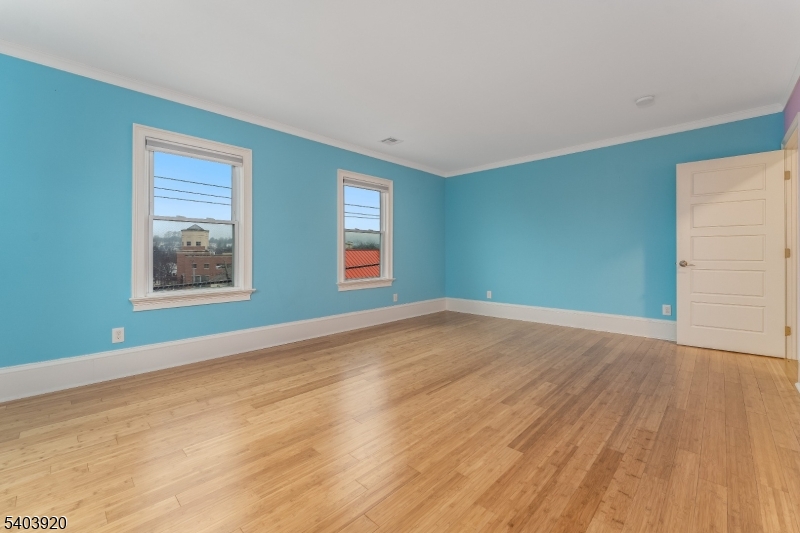 16 MAIN STREET PENTHOUSE 16C