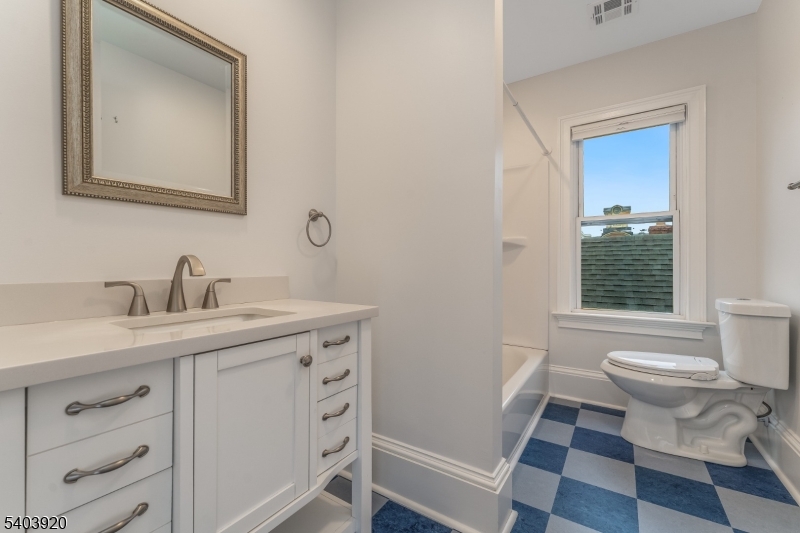 16 MAIN STREET PENTHOUSE 16C