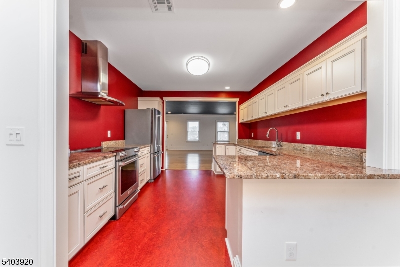 16 MAIN STREET PENTHOUSE 16C