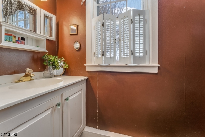 40 Sergeantsville Rd