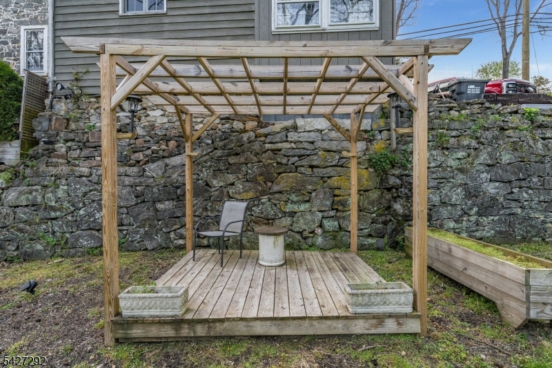 226 Finesville Road