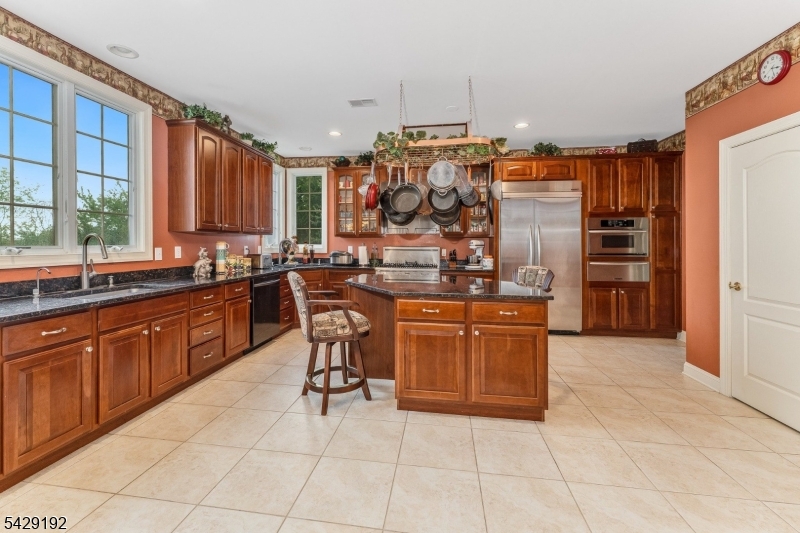 3 Kentview Ct