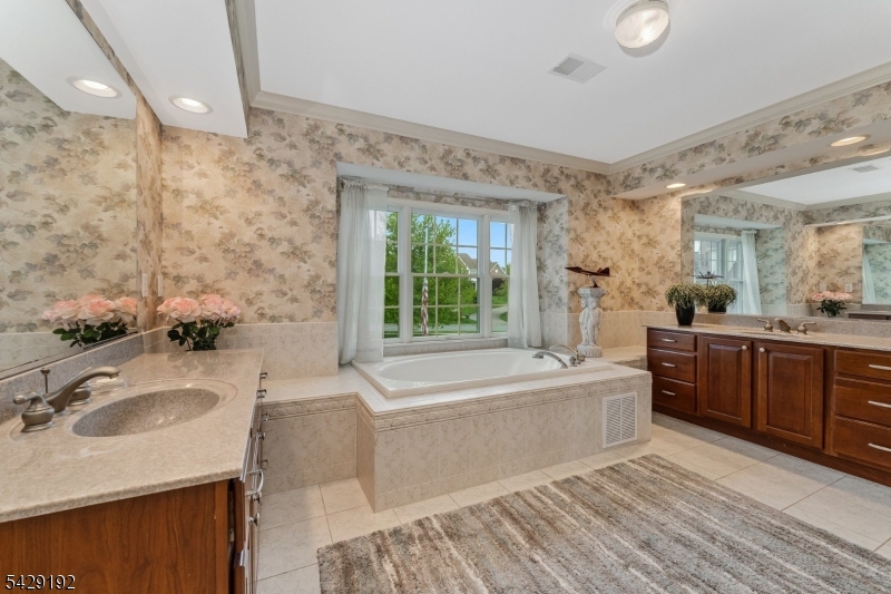 3 Kentview Ct