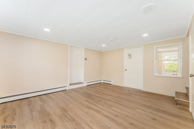 33 B Sergeantsville