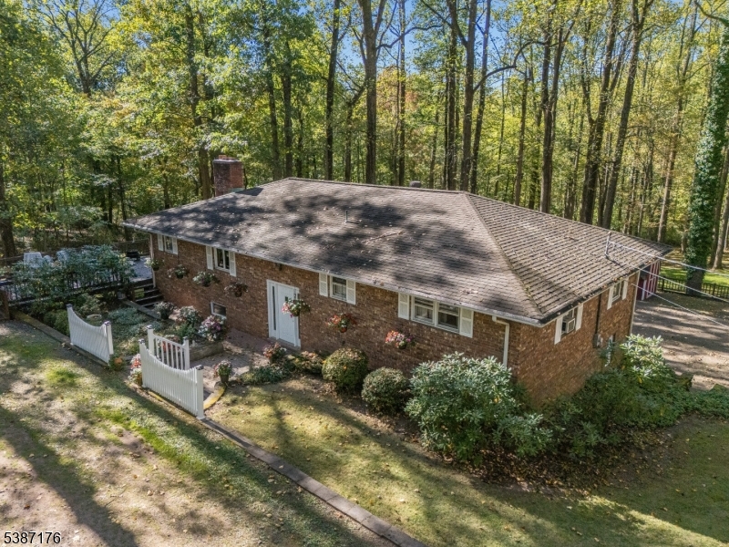 82 Hickory Corner Road