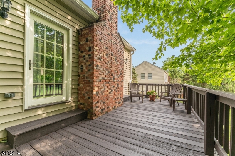 4 Drake Ct