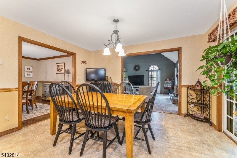 4 Drake Ct
