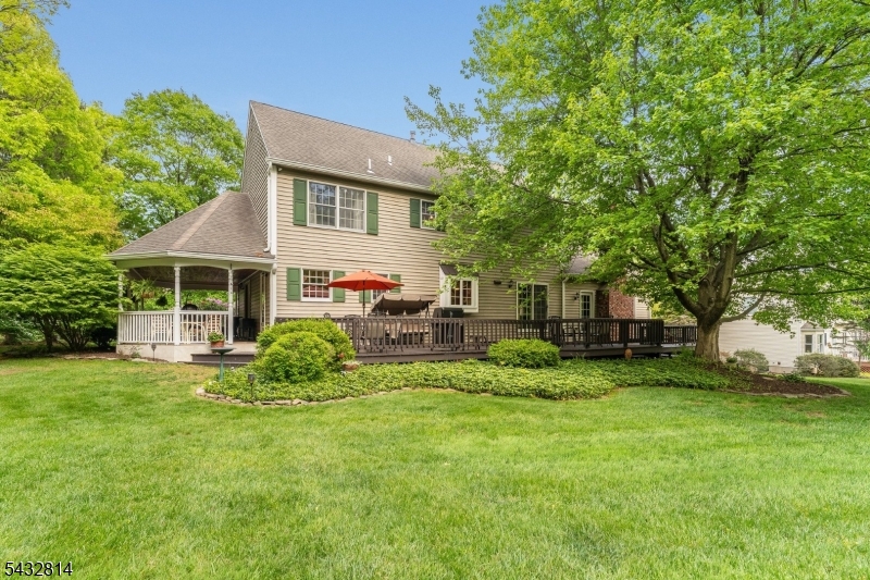 4 Drake Ct