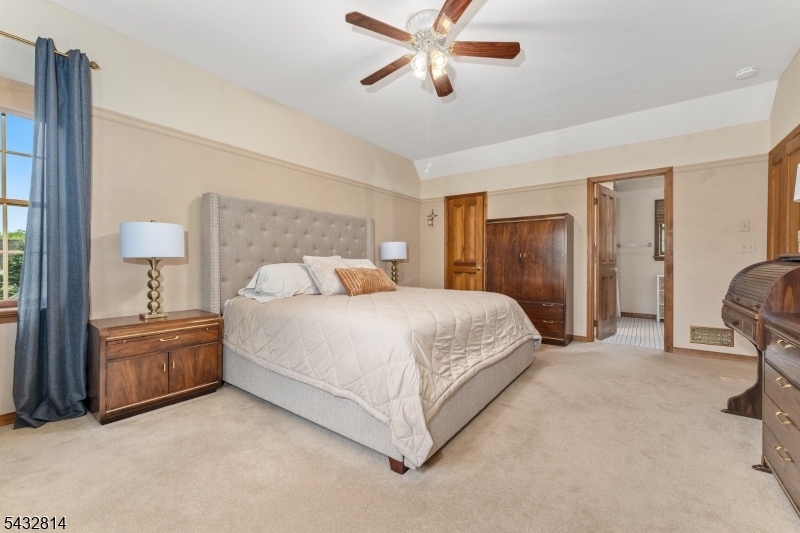 4 Drake Ct