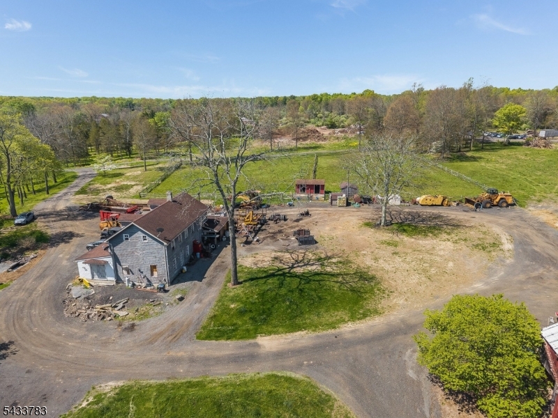 9 Creamery Ln