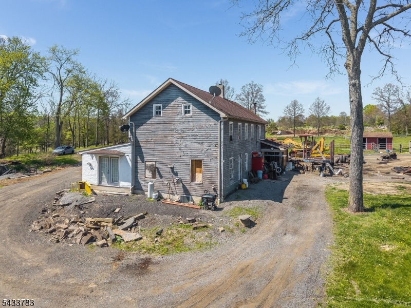 9 Creamery Ln
