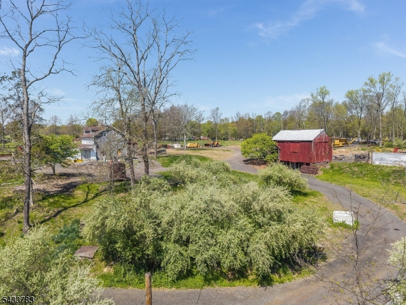 9 Creamery Ln