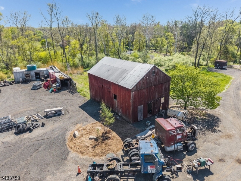 9 Creamery Ln
