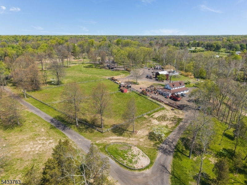 9 Creamery Ln