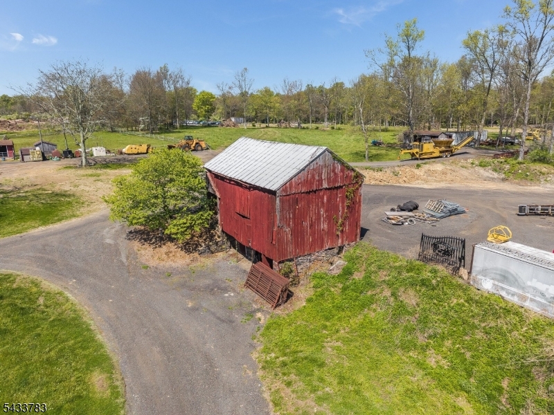 9 Creamery Ln