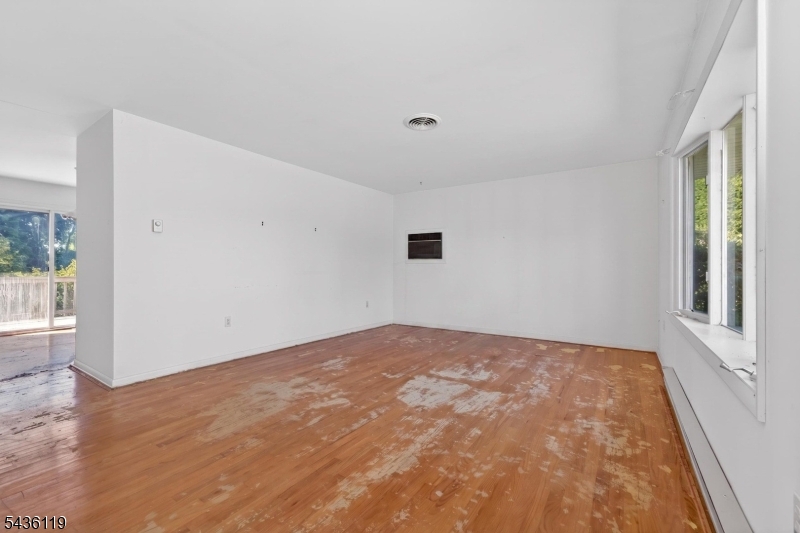 800 Lynda Rd